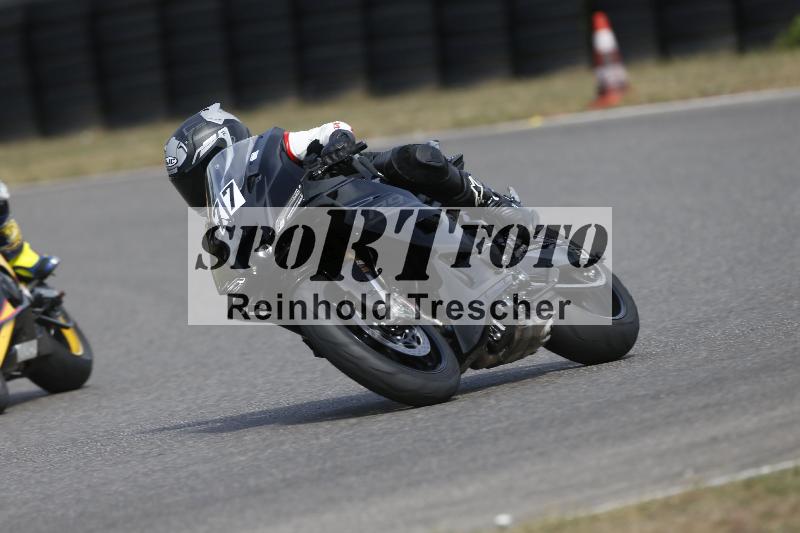 /37 09.08.2026  Pluess Motosport ADR/Einsteiger/77